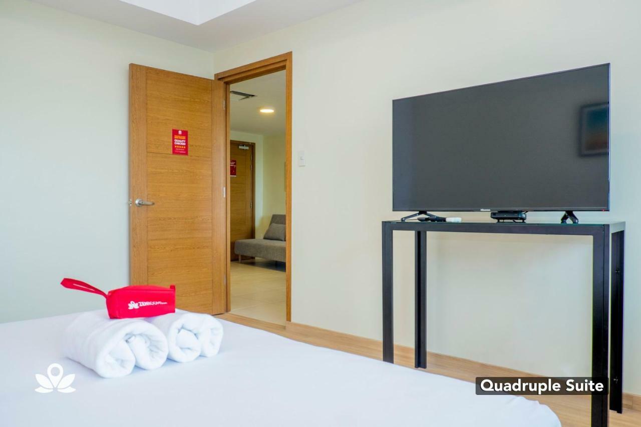 ZEN Home at Icon Plaza BGC  Taguig Esterno foto