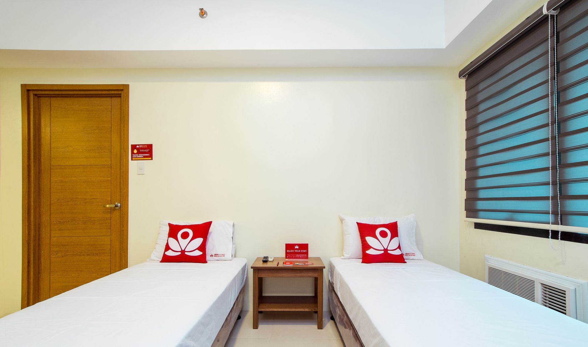 ZEN Home at Icon Plaza BGC  Taguig Esterno foto